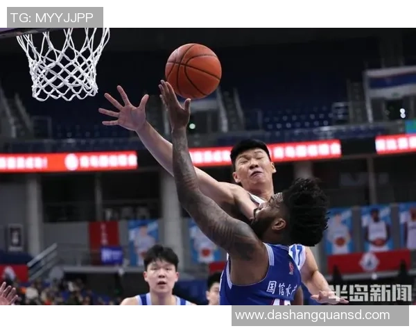 CBA精彩对决辽宁男篮迎战青岛男篮力争季后赛席位的关键战役