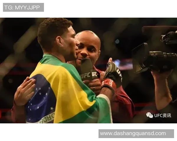 UFC卢克与贝尔福特的巅峰对决揭开战斗之夜的序幕