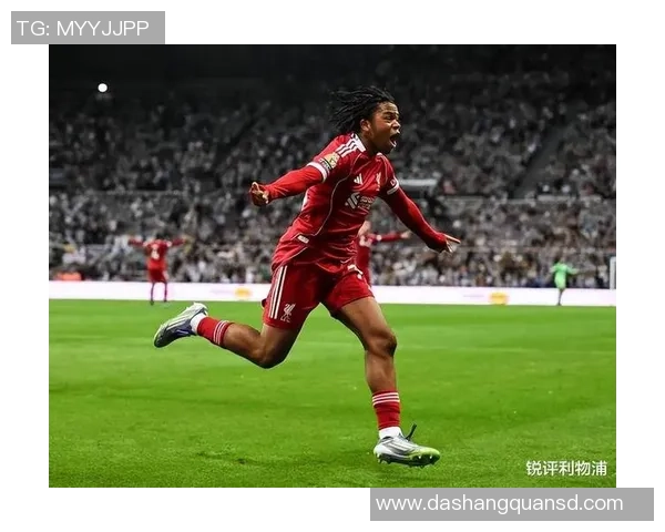 加克波的崛起之路:从青涩小将到足球明星的华丽转身 加克波的崛起之路:从青涩小将到足球明星的华丽转身