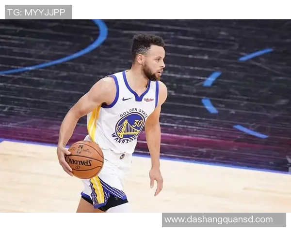 库里三分大赛决赛狂轰20球创历史纪录引发全场欢呼