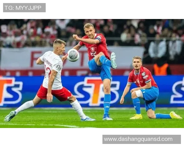 英格兰与捷克下半场精彩对决分析与战术解析